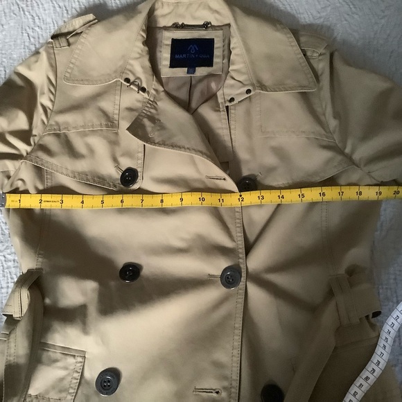 Classic mid thigh Trench Coat GUC - Picture 13 of 16